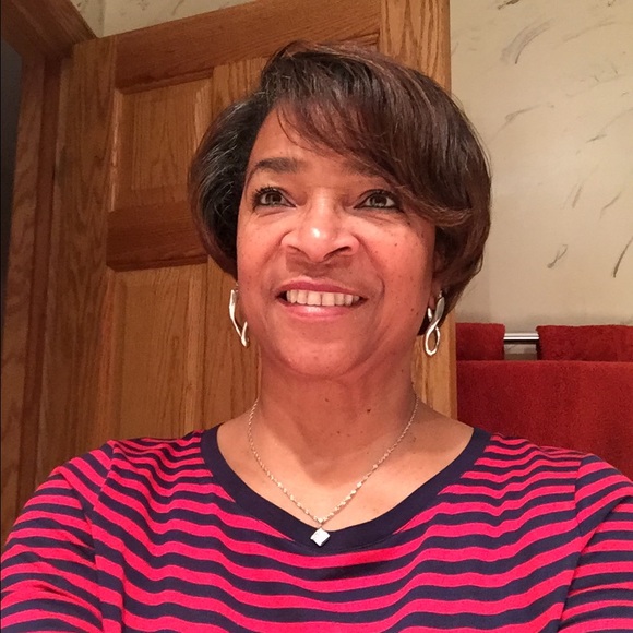 Meet your Posher, Phillis - Picture 1 of 1