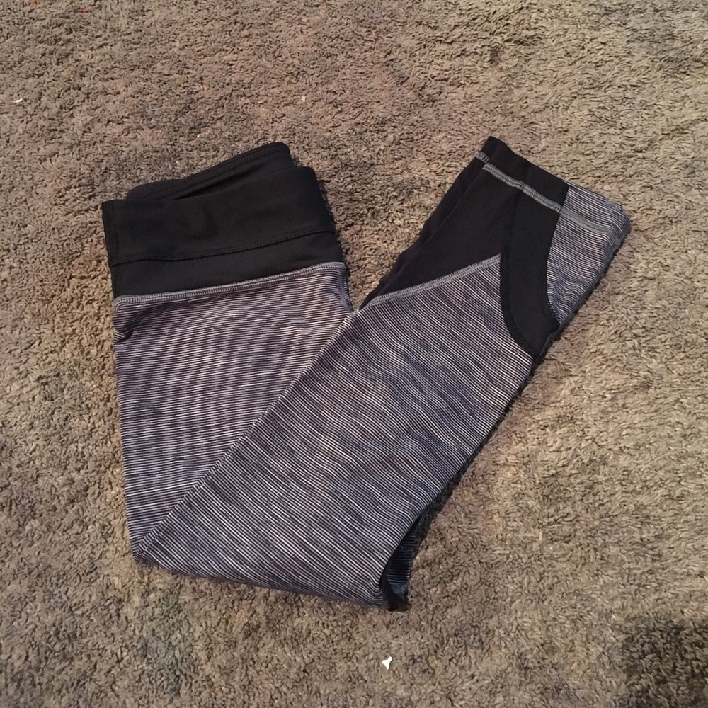 Lululemon Pace Rival Wee Are From Space Crop 4 - image 6