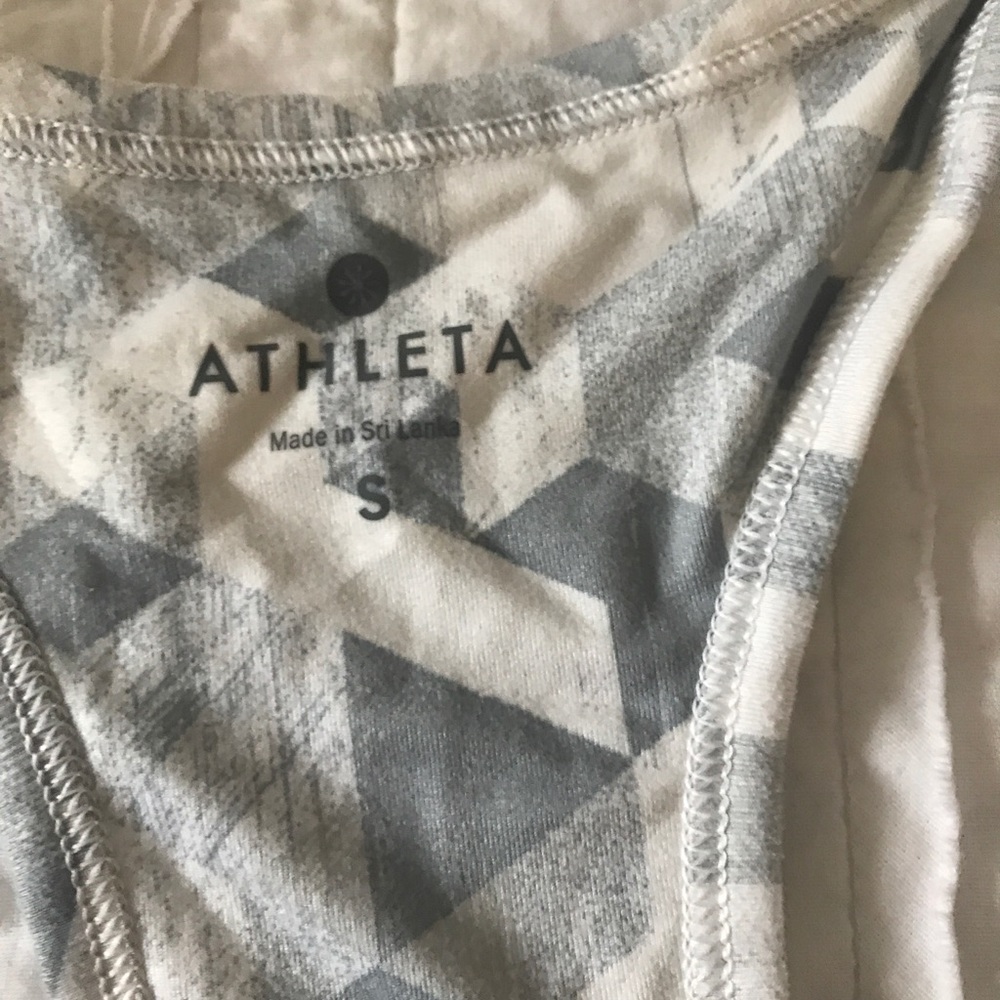 Athleta workout top- New condition