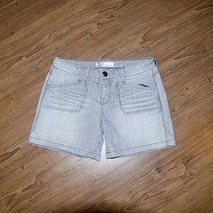 Level 99 mid rise shorts blue and white striped