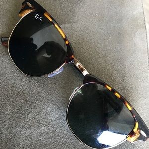 Rayban sunglasses RB3016