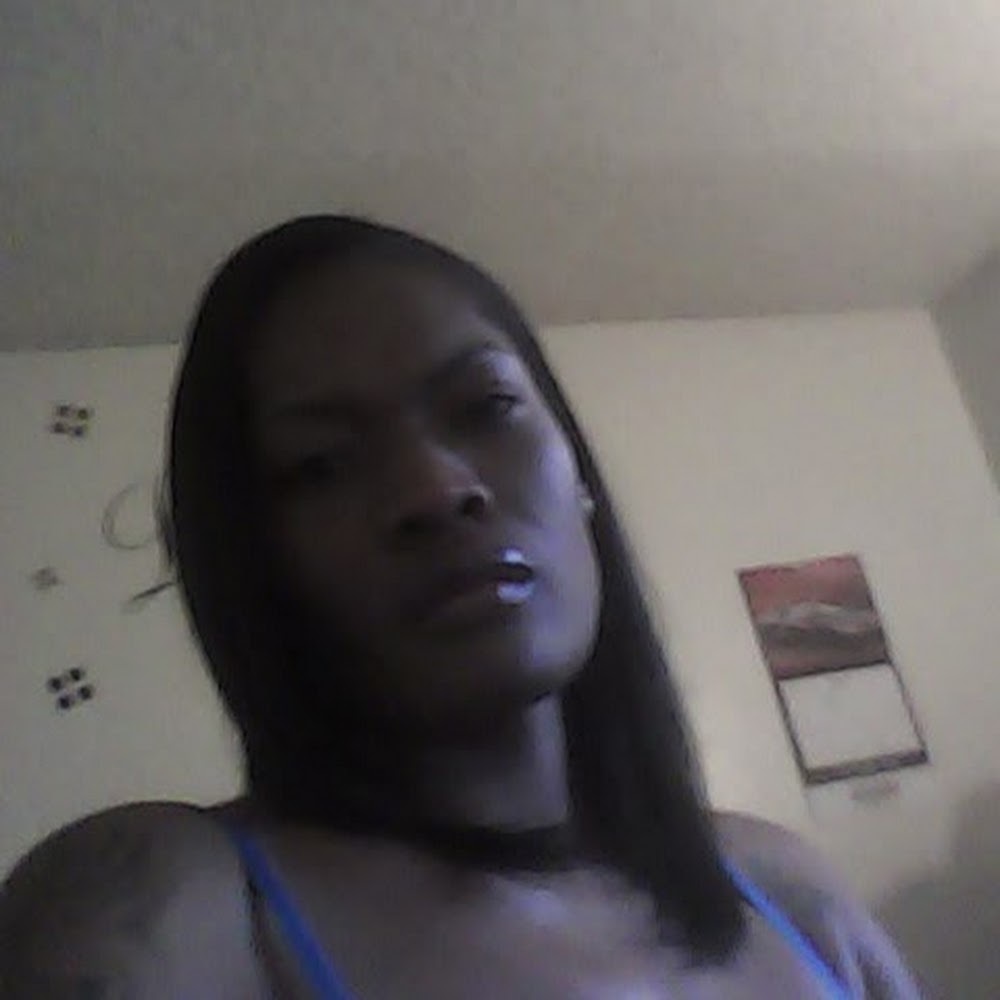 Meet your Posher, Miah scranton.