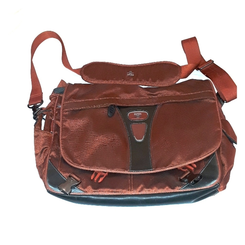 Tumi tech messenger bag/ laptop bag