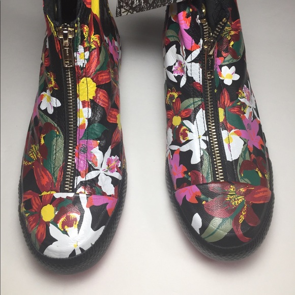 Converse x PatBo Black Floral Hi Top (Limited) - Picture 4 of 8