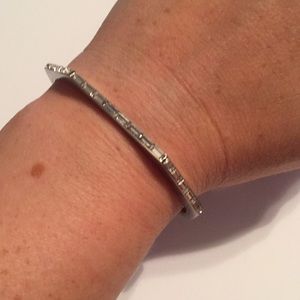 henri bendel Jewelry - Henri bendel rhinestone bracelet henri bendel Jewelry - Henri bendel rhinestone bracelet