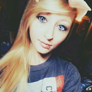 Meet your Posher, Alyssa