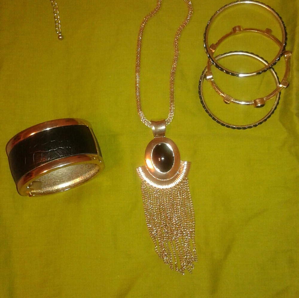 6 PC Black & Gold Jewelry Bundle