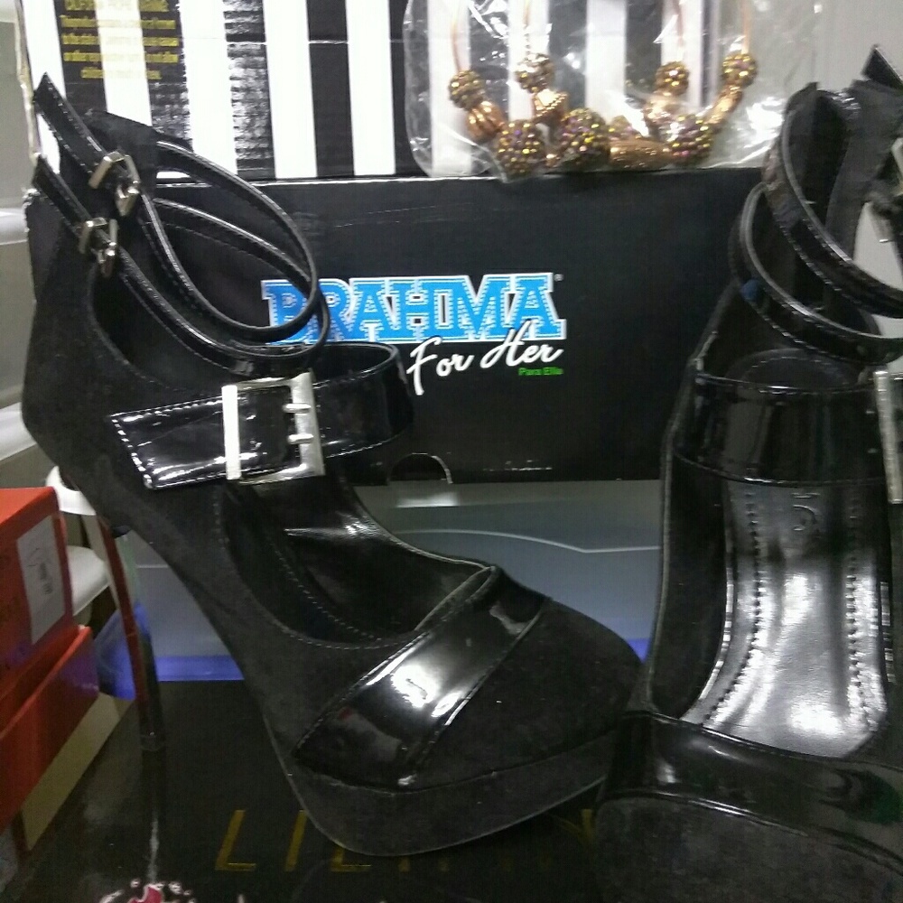 Heels - Picture 2 of 2