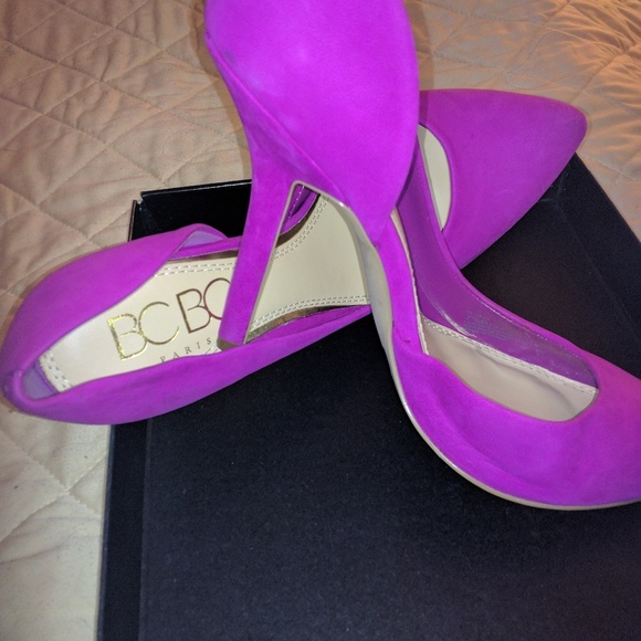 BCBG Shoes - Picture 2 of 3