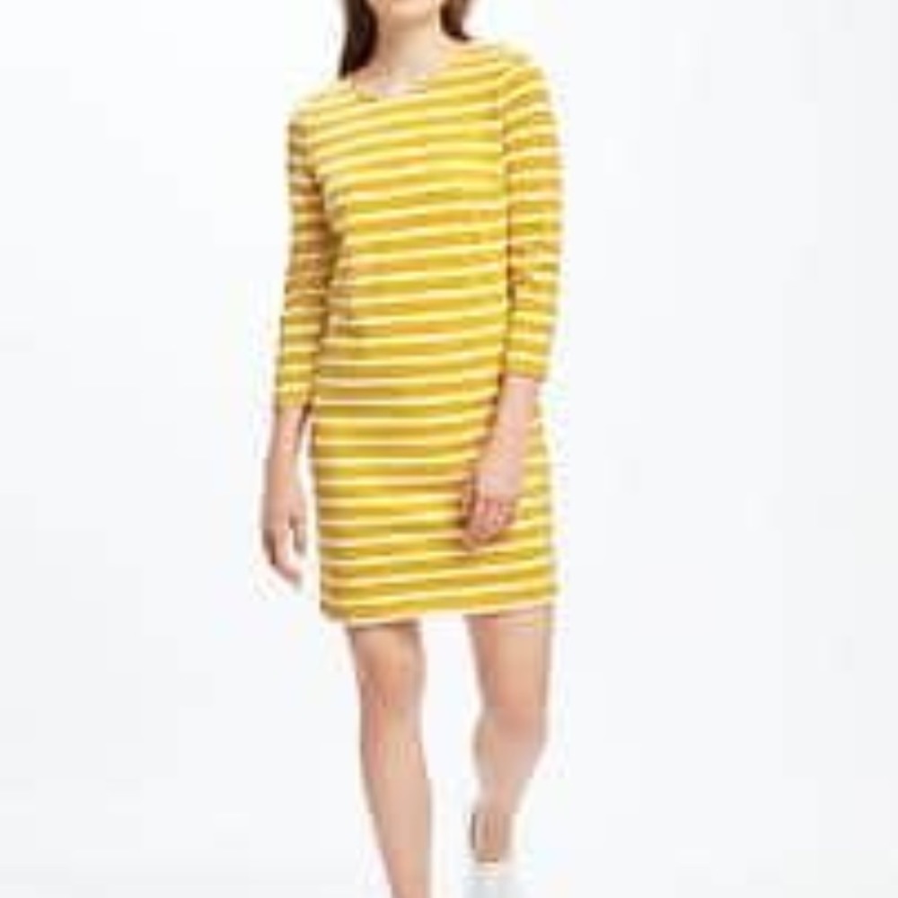 Old Navy Heavy Knit Shift Dress