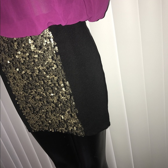 LUSH MINI WITH GOLD PANEL OF SEQUINS SKIRT - Picture 2 of 5