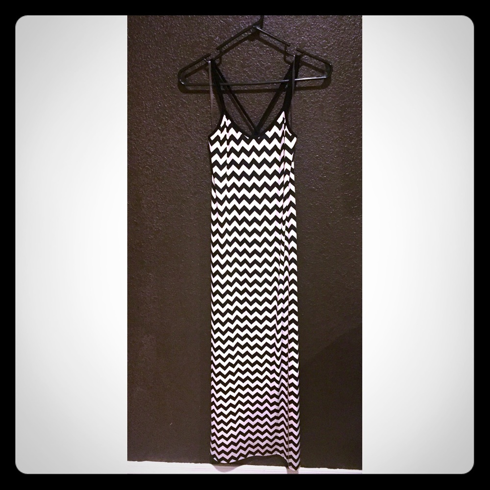 Strappy small maxi dress