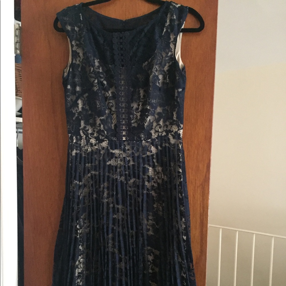 Vintage navy blue pleated lace dress