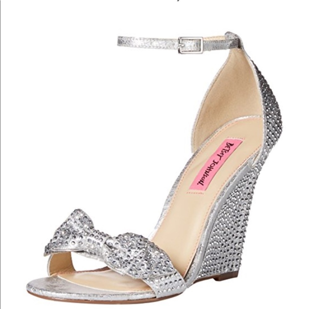 Betsy Johnson size 10 Delancey heels