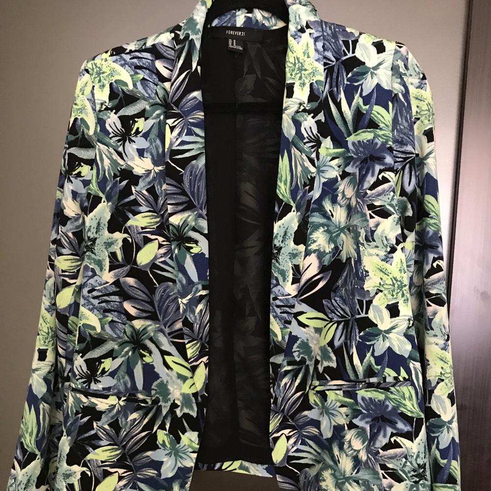 Hawaiian Print Blazer