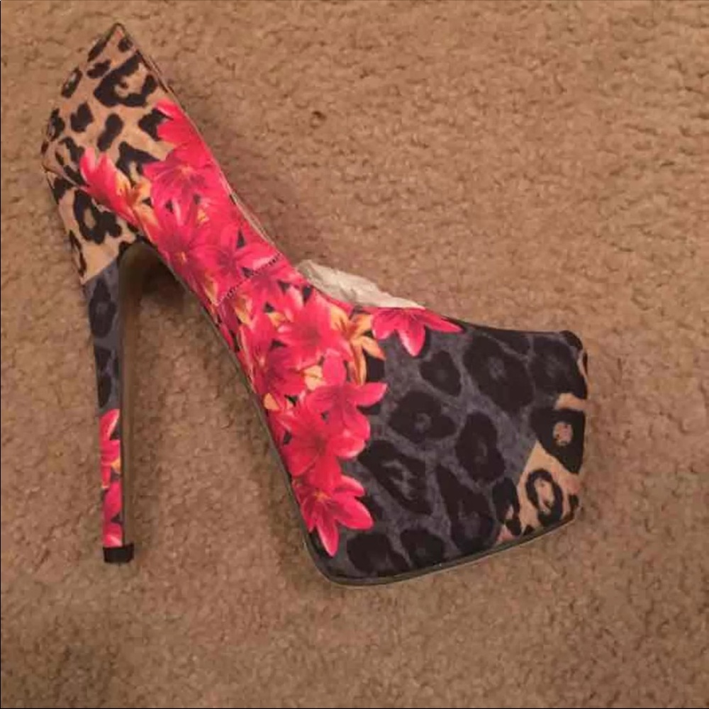 Black, Pink Leopard print floral heels