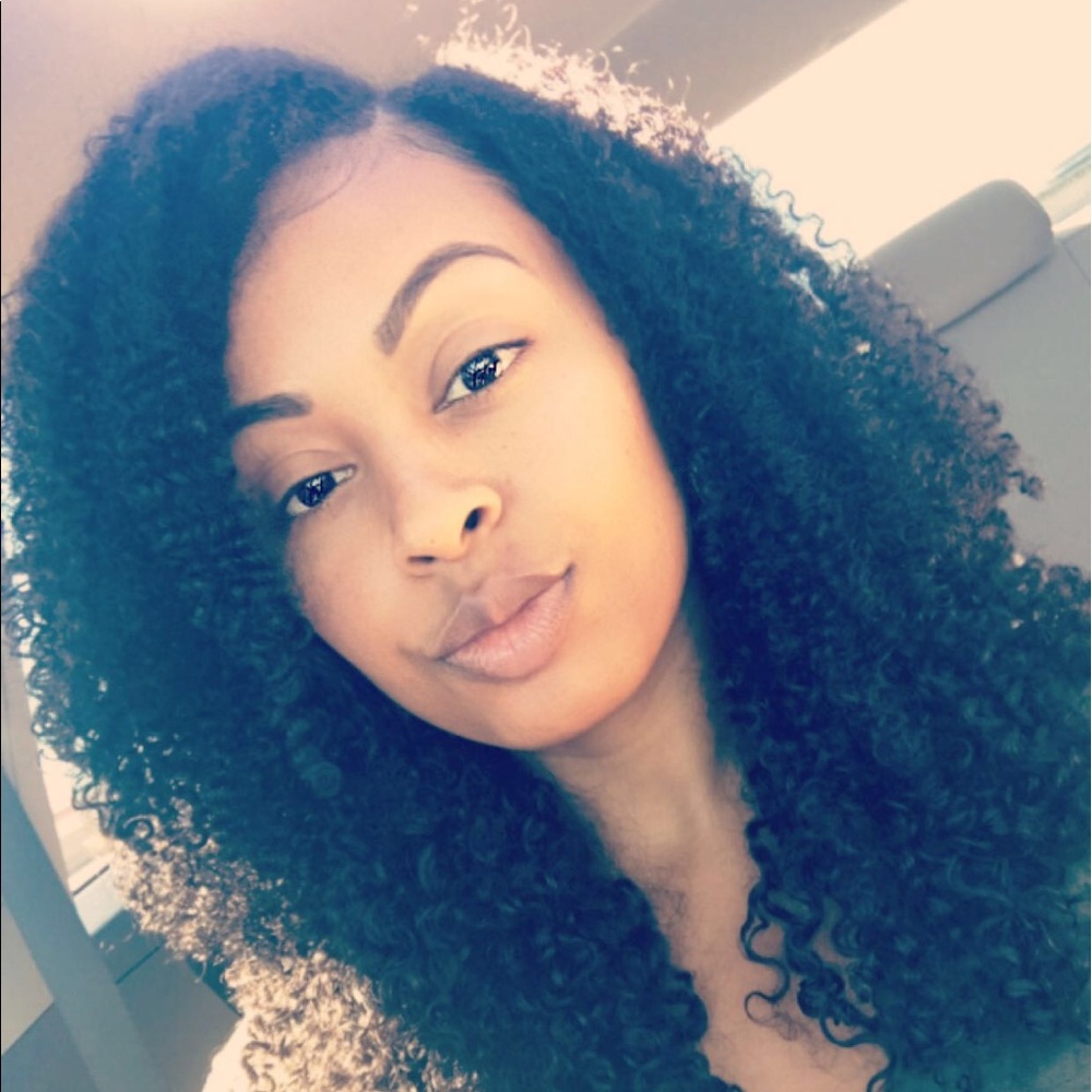 Meet your Posher, Jennifer