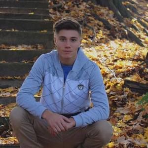 Meet your Posher, Austin