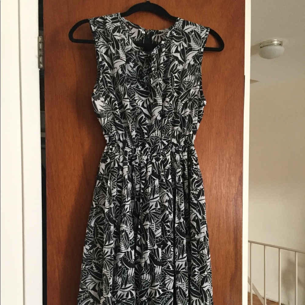 Vintage dress black and white