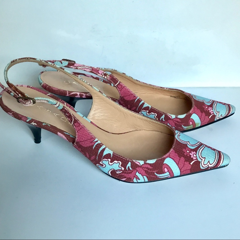 Very Pretty, Casadei Sling Back Heels Like New