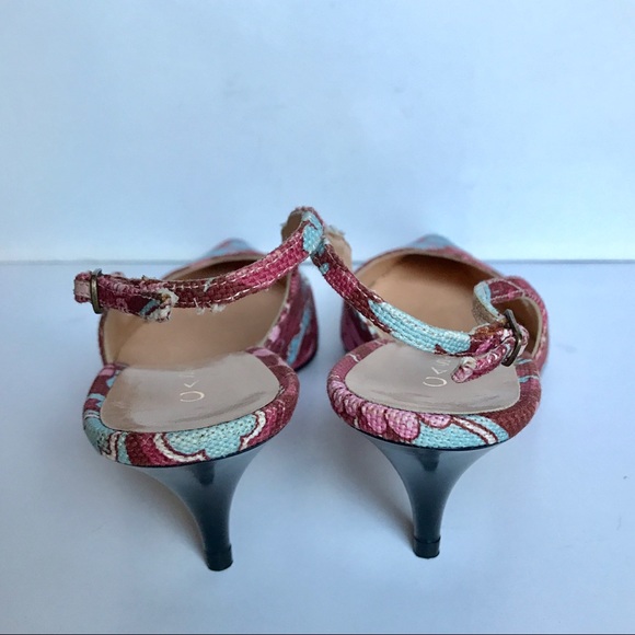 Very Pretty, Casadei Sling Back Heels Like New - Picture 3 of 5
