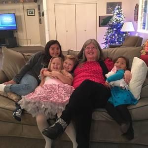 Meet your Posher, Laurie