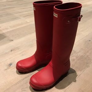 Red matte hunter boots