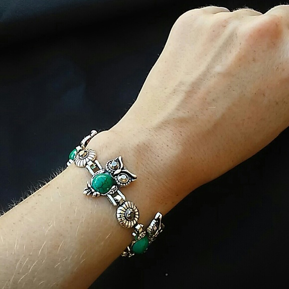 New Owl Jewelry Set - Picture 3 of 4