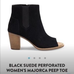 8.5 BLACK TOMS HIGH HEEL BOOTIE WITH PEEP TOE