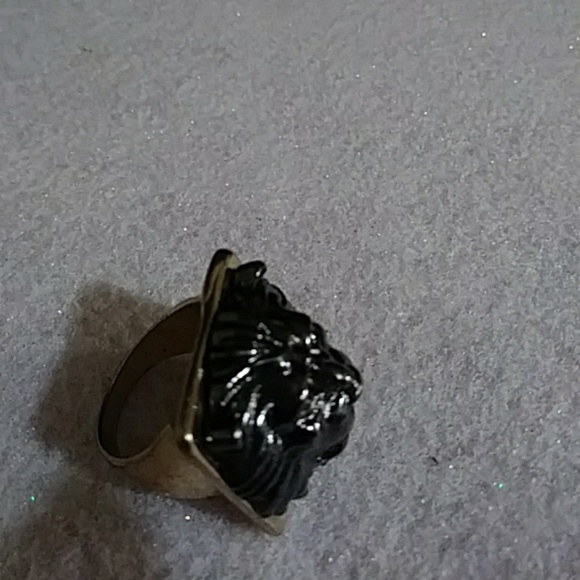 Ring - Picture 2 of 2