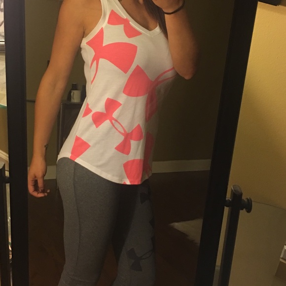Under Armour Tank Top - Picture 3 of 8