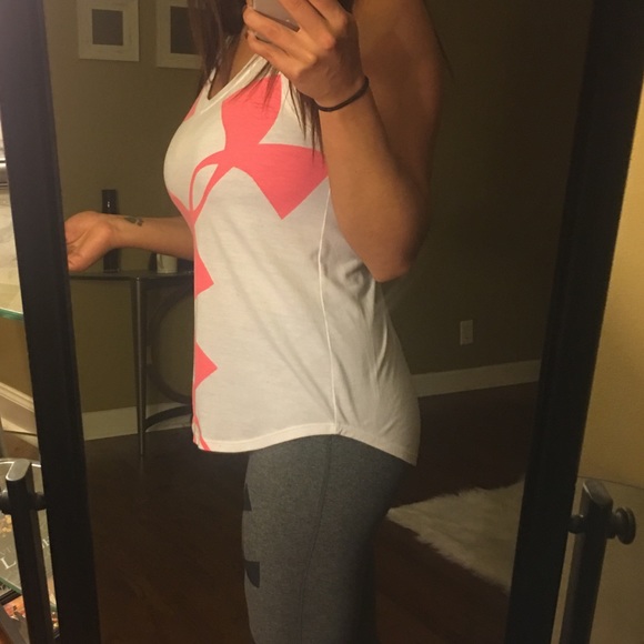 Under Armour Tank Top - Picture 8 of 8