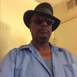 Meet your Posher, Bernard