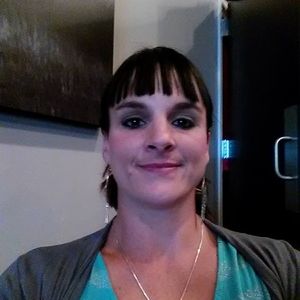 Meet your Posher, Melissa