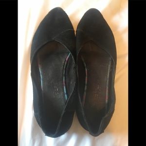 Black Toms flats