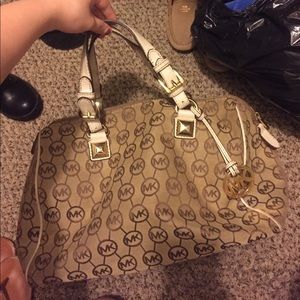 Michael kors purse