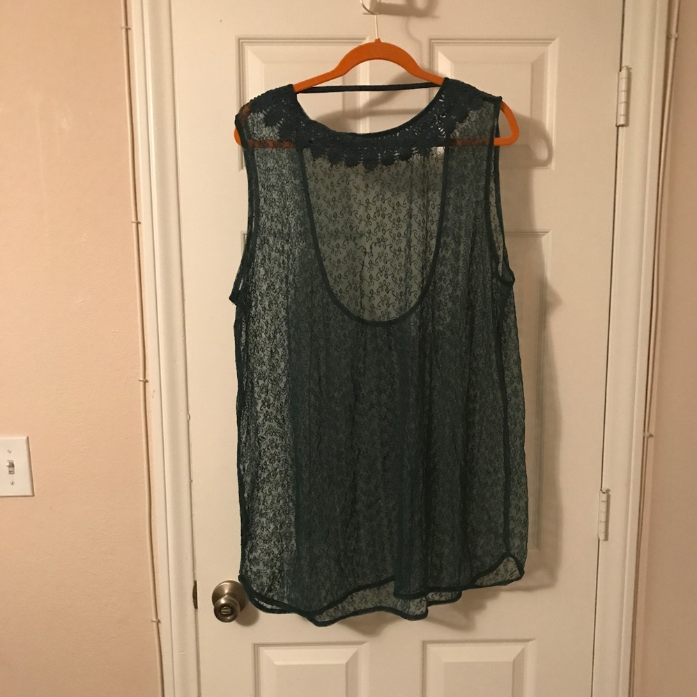 1X emerald lace tunic