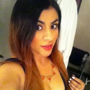 Meet your Posher, Olivia