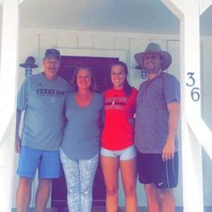 Meet your Posher, Allison