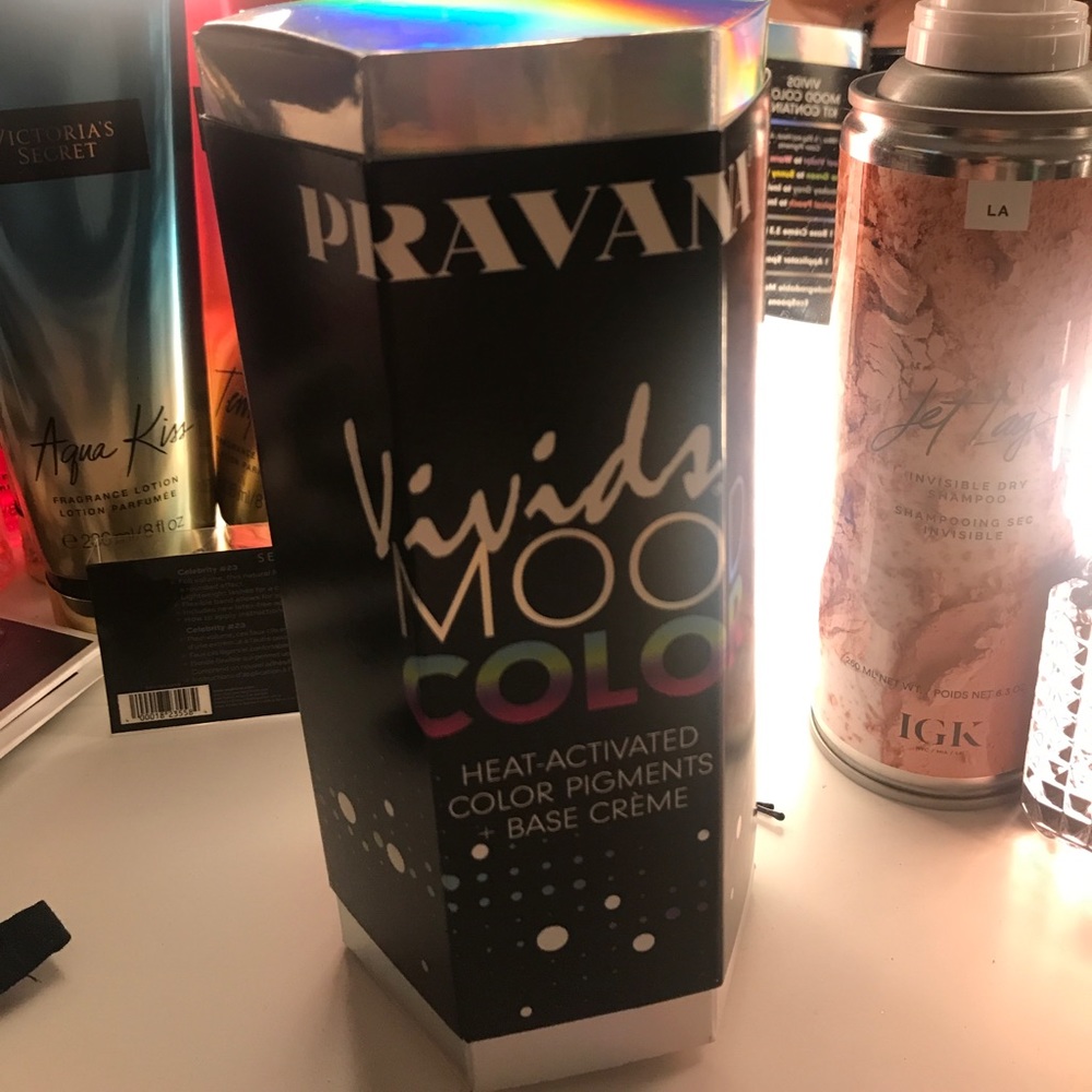 COLOR CHANGING HAIR COLOR