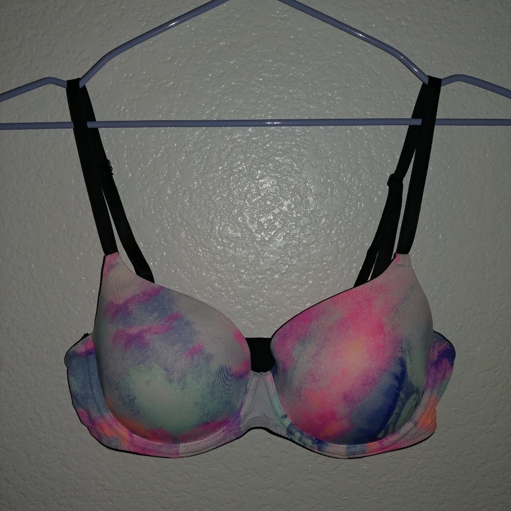 Beautiful PINK T-SHIRT bra, 34C