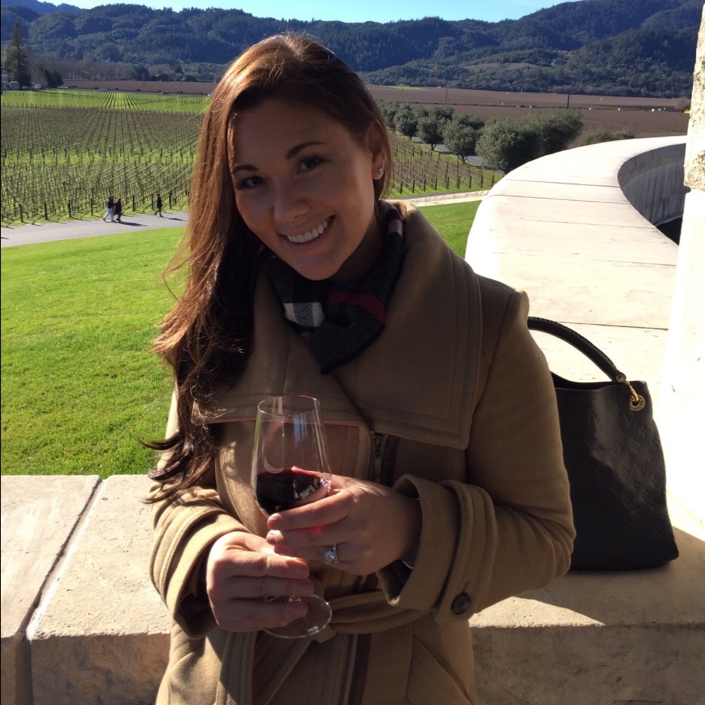 Meet your Posher, Elizabeth