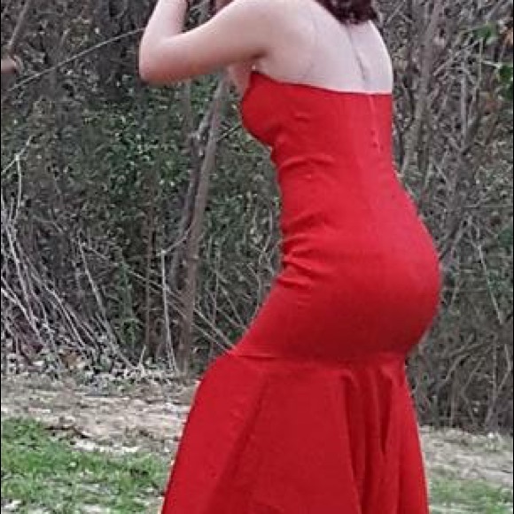 Dress - Picture 2 of 3
