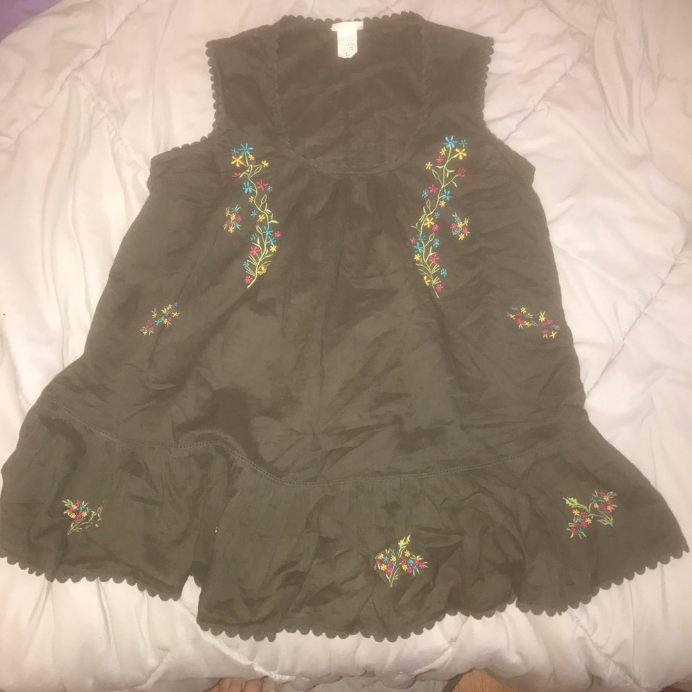 Natural life floral embroidered peplum top
