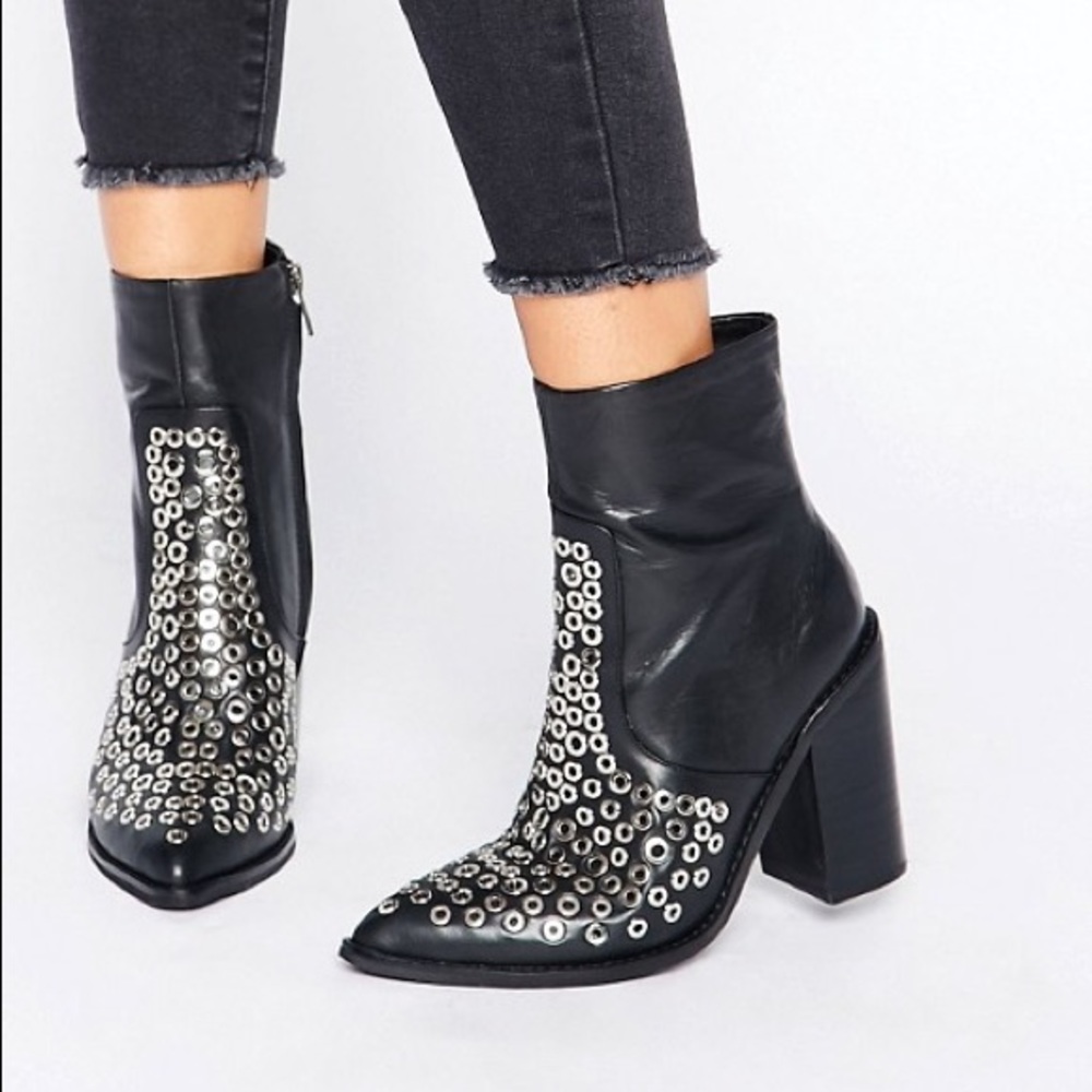 ISO Sol Sana Lydia Eyelet Boot