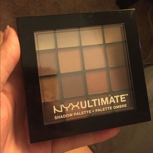 NYX ultimate warm neutral palette