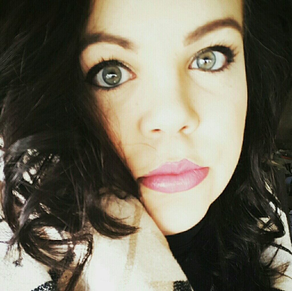 Meet your Posher, Cassie