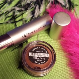bareMinerals Makeup - I.d. Bare minerals weightless powder faux tan. bareMinerals Makeup - I.d. Bare minerals weightless powder faux tan.