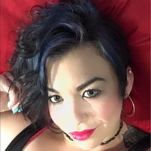 Meet your Posher, Renee