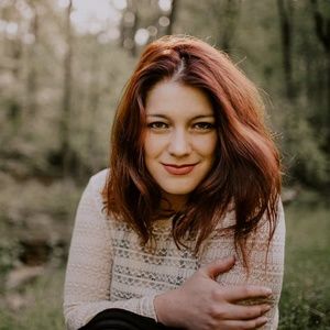 Meet your Posher, Lauren